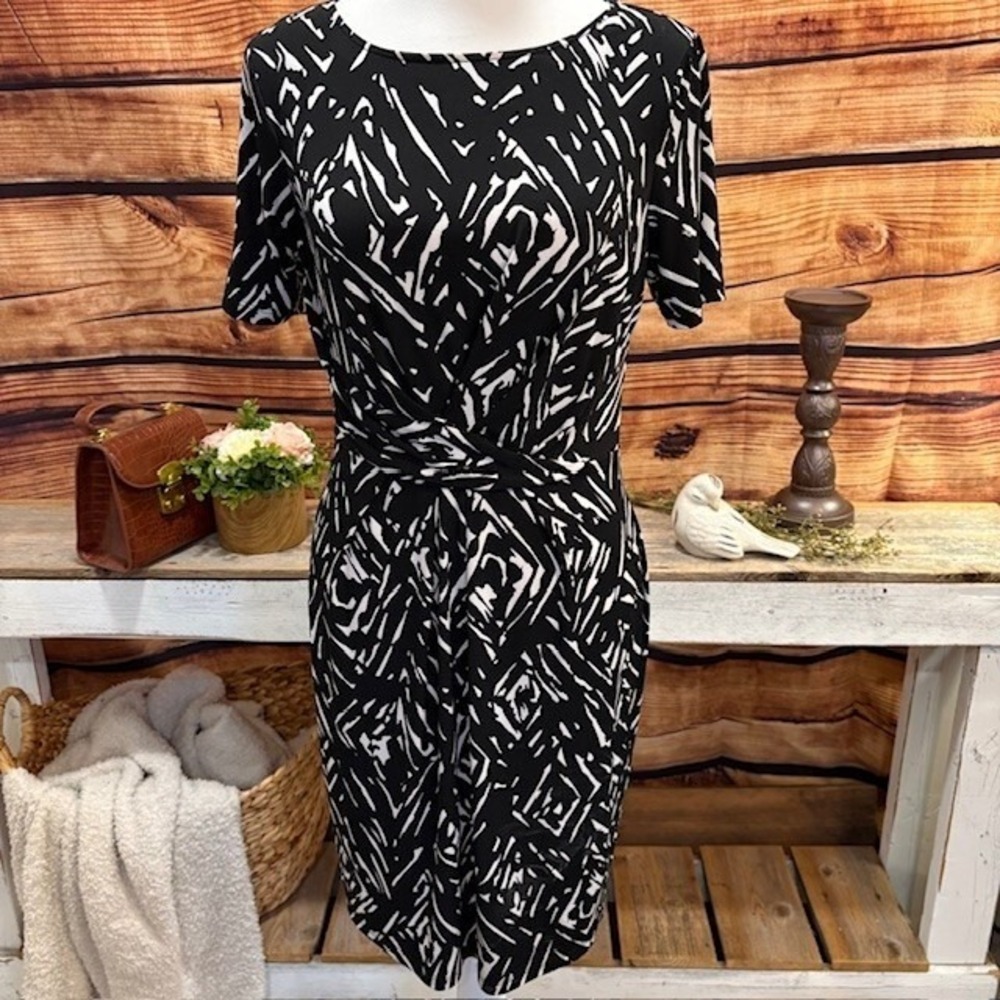 Roz‎ & ALI Black White Geometric Print Short Sleeve Maxi Dress Size S